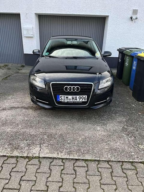 Gebraucht Audi A3 Attraction 105 PS (77 kW) 2010 Limousine