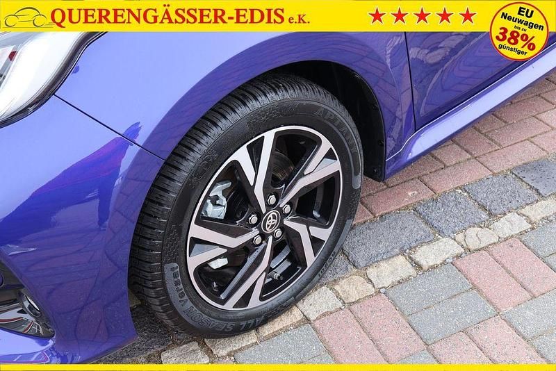 Neu Toyota Yaris 116 PS (85 kW) 2025 Blau Kleinwagen