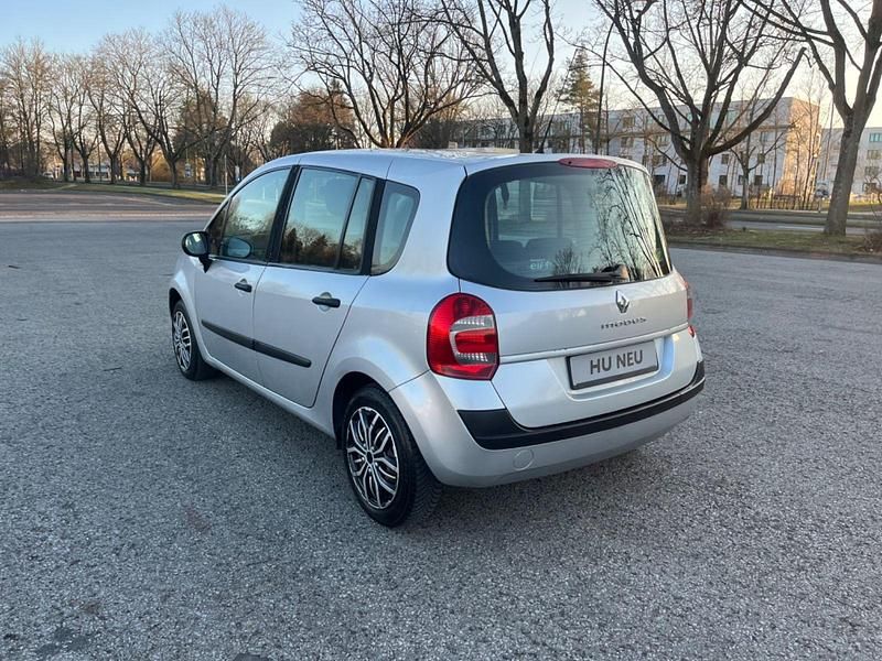 Gebraucht Renault Grand Modus Authentique 75 PS (55 kW) 2008 Silber Van / Kleinbus