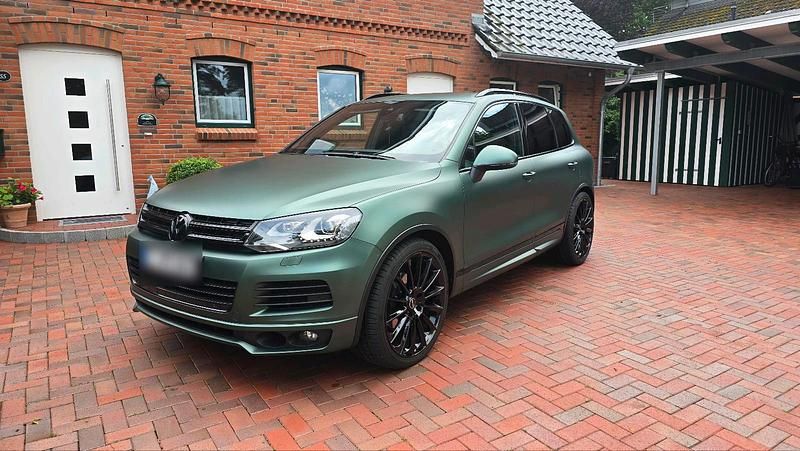 Schwarz Gebraucht 2014 VW Touareg R-line SUV | 18.000 € (Teuer) - Bild 1/4