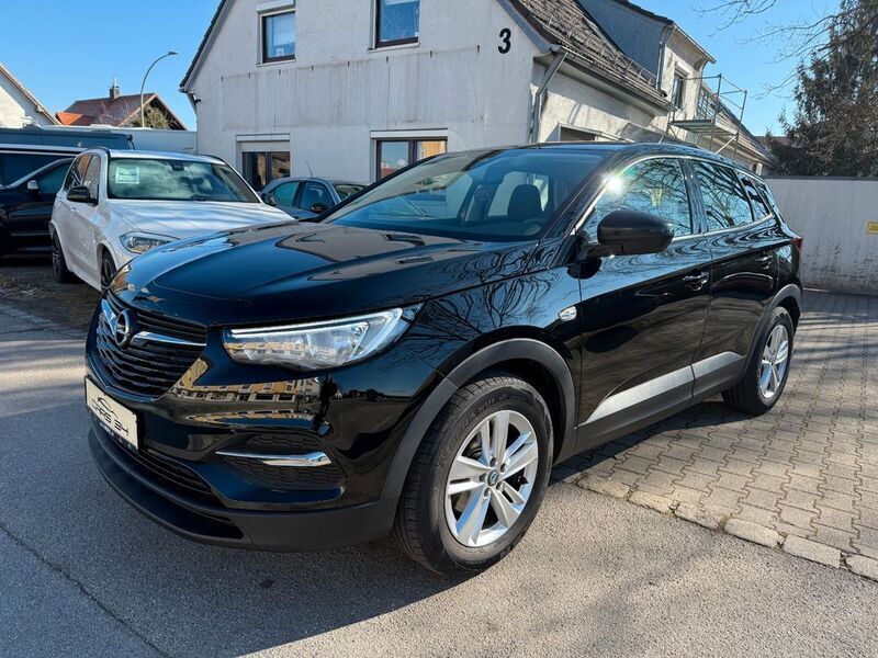 Schwarz Gebraucht 2018 Opel Grandland X Edition SUV | 11.490 € (Teuer) - Bild 1/4