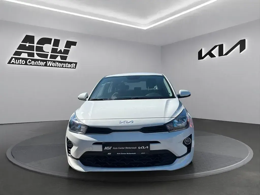 Gebraucht Kia Rio 84 PS (61 kW) 2023 Weiß Kleinwagen