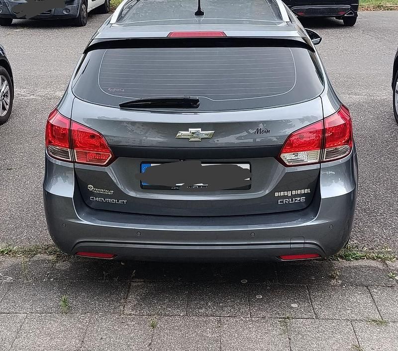 Gebraucht Chevrolet Cruze 163 PS (119 kW) 2013 Grau Kombi