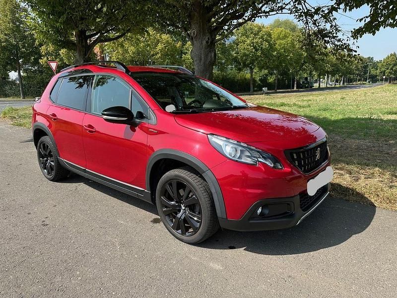 Rot Gebraucht 2018 Peugeot 2008 GT SUV | 7.980 € (Superpreis) - Bild 1/4