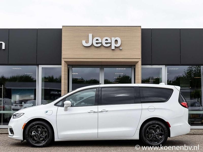 Neu Chrysler Pacifica Limited 264 PS (194 kW) 2025 Bright white SUV