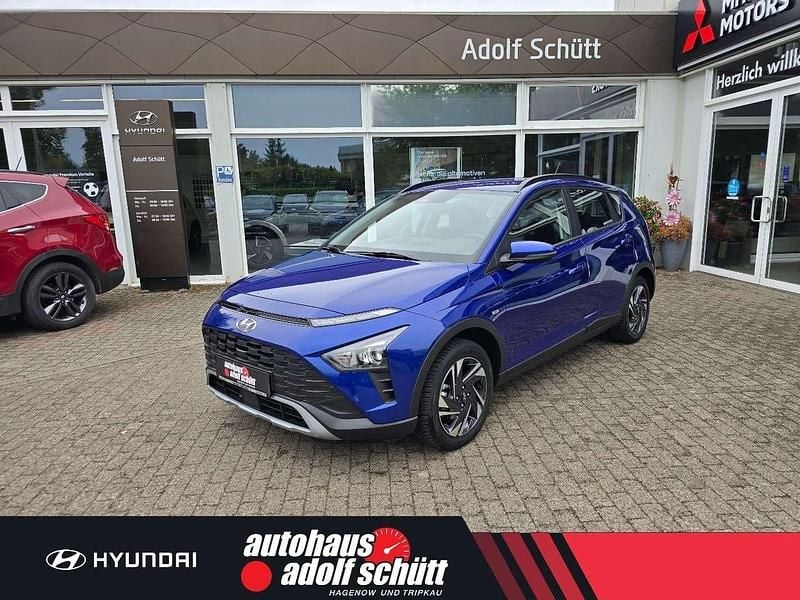 Blau Gebraucht 2022 Hyundai Bayon Select SUV | 15.590 € (Superpreis) - Bild 1/4