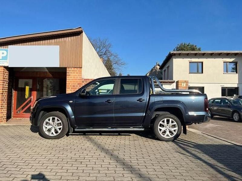 Gebraucht VW Amarok Highline 224 PS (164 kW) 2017 Starlight blue metallic Pickup