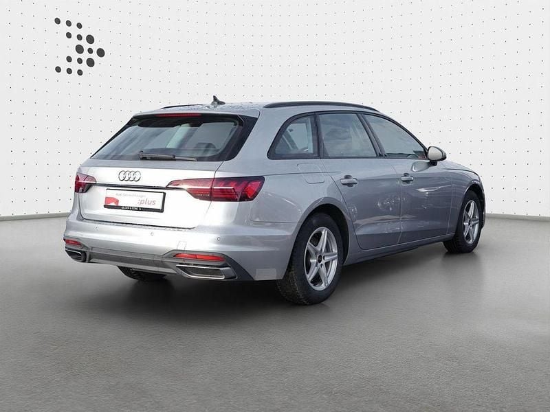 Gebraucht Audi A4 Basis 136 PS (100 kW) 2024 Florettsilber metallic Kombi