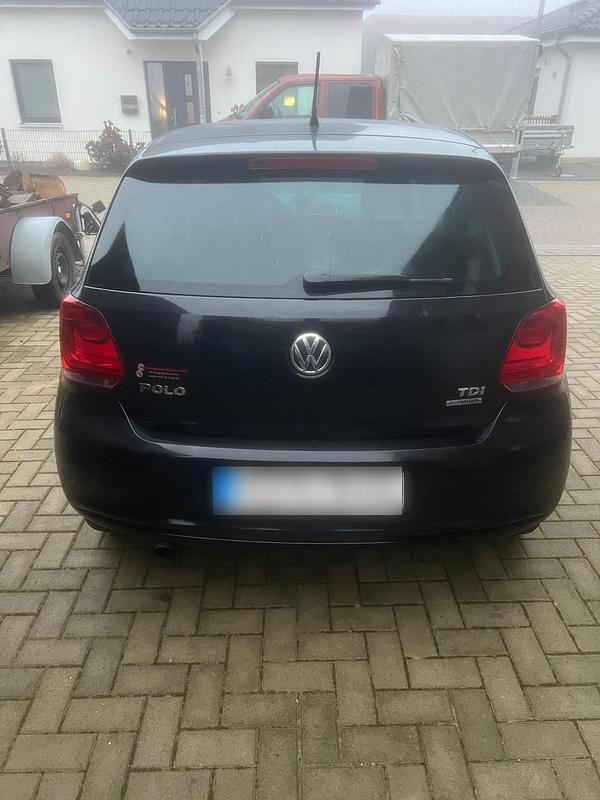 Gebraucht VW Polo Style 90 PS (66 kW) 2011 Schwarz Kleinwagen