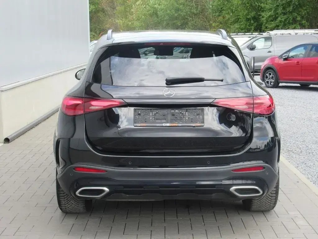 Gebraucht Mercedes GLC220 AMG 197 PS (144 kW) 2023 Schwarz SUV