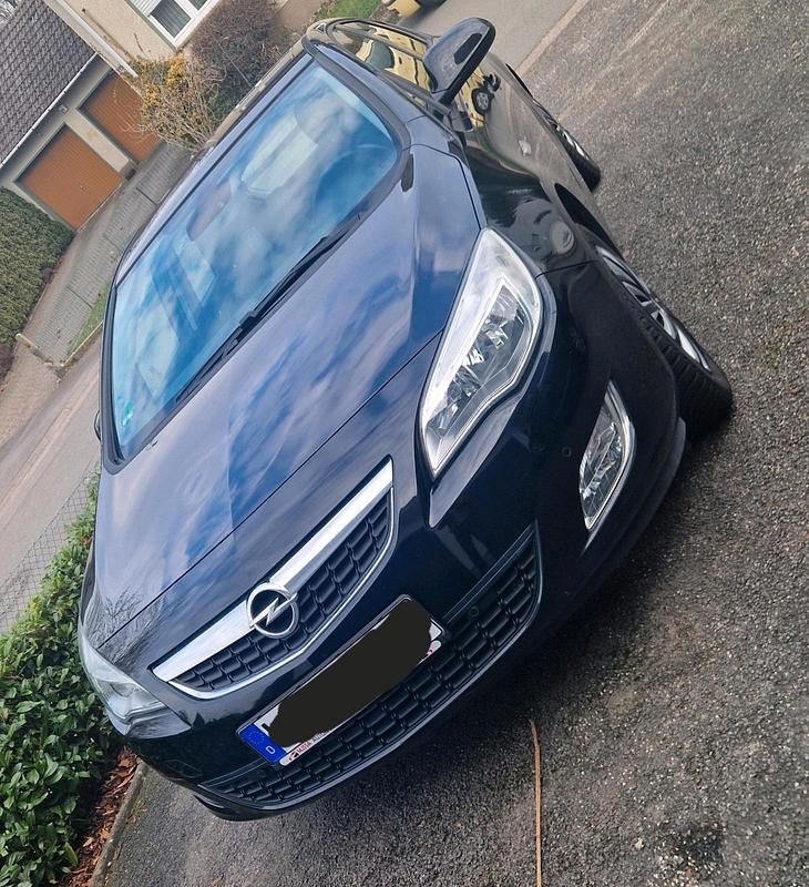 Gebraucht Opel Astra 120 PS (88 kW) 2010 Schwarz Limousine
