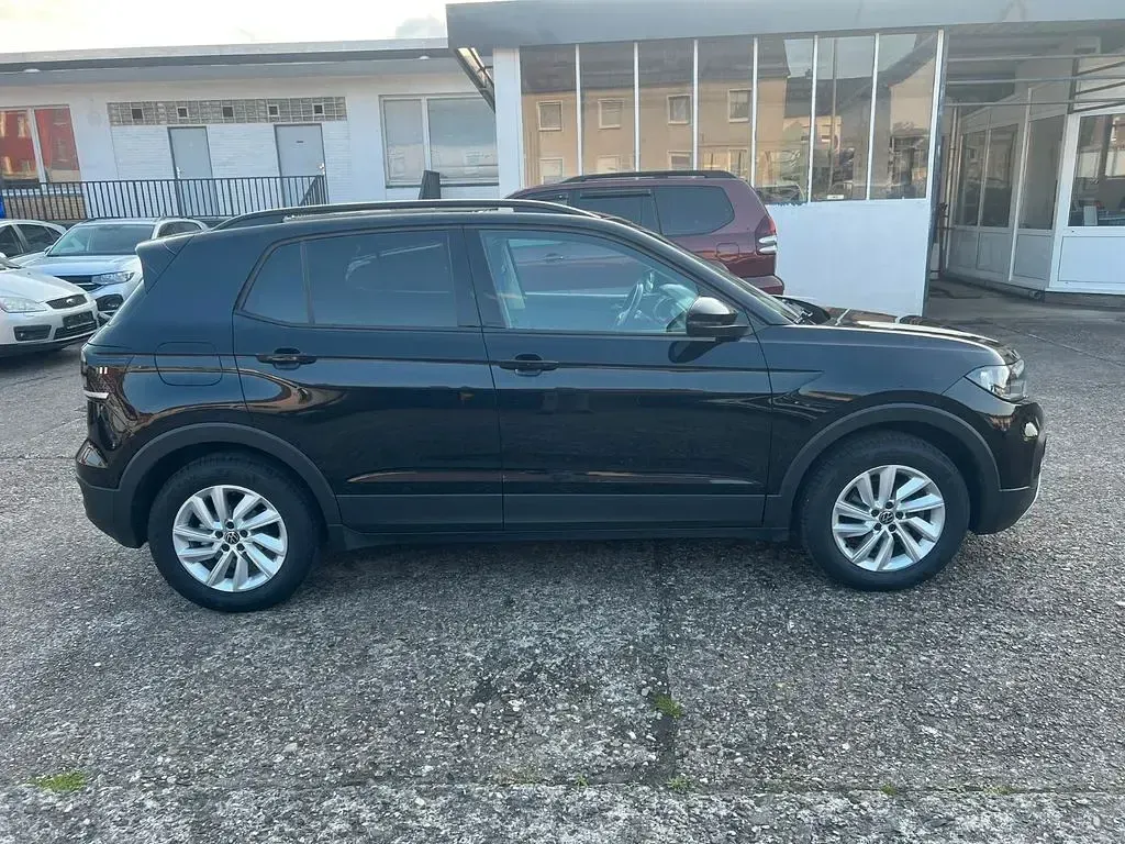Usado VW T-Cross Active 110 CV (80 kW) 2023 Negro SUV