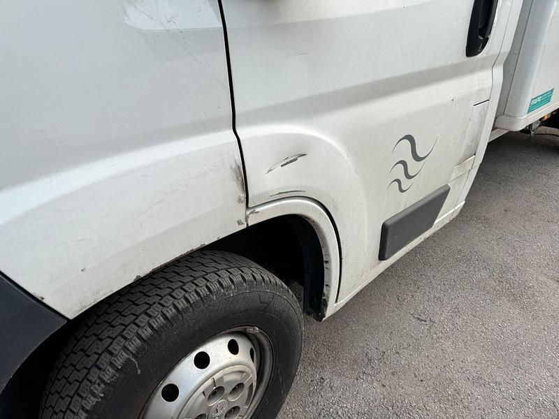 Gebraucht Peugeot Boxer 131 PS (96 kW) 2013 Weiß Van