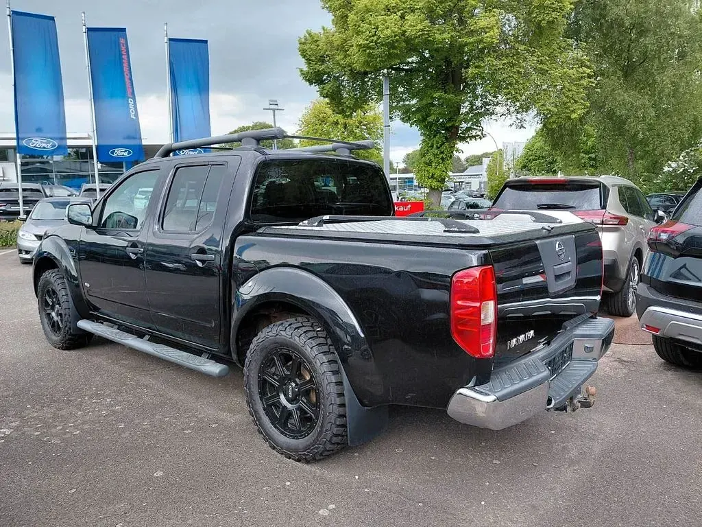 Gebraucht Nissan Navara 231 PS (169 kW) 2015 Schwarz Pickup