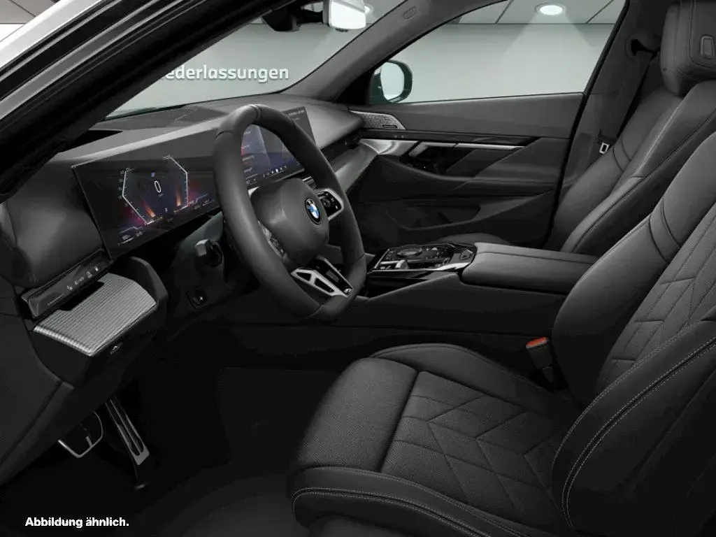 Gebraucht BMW 540 Comfort Edition 286 PS (210 kW) 2025 Schwarz Kombi