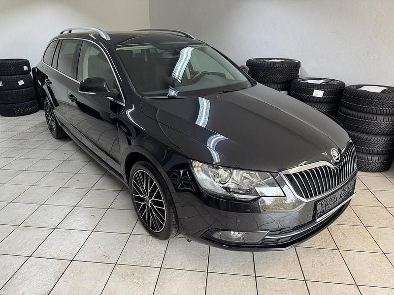 Schwarz Gebraucht 2016 Skoda Superb Limousine | 14.950 € (Guter Preis) - Bild 1/4