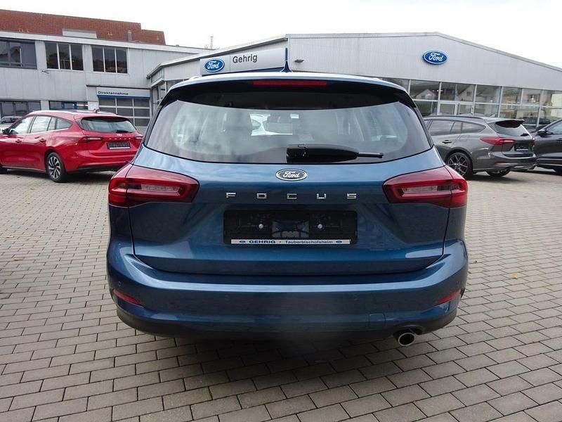 Gebraucht Ford Focus Titanium 155 PS (114 kW) 2025 Blau Limousine