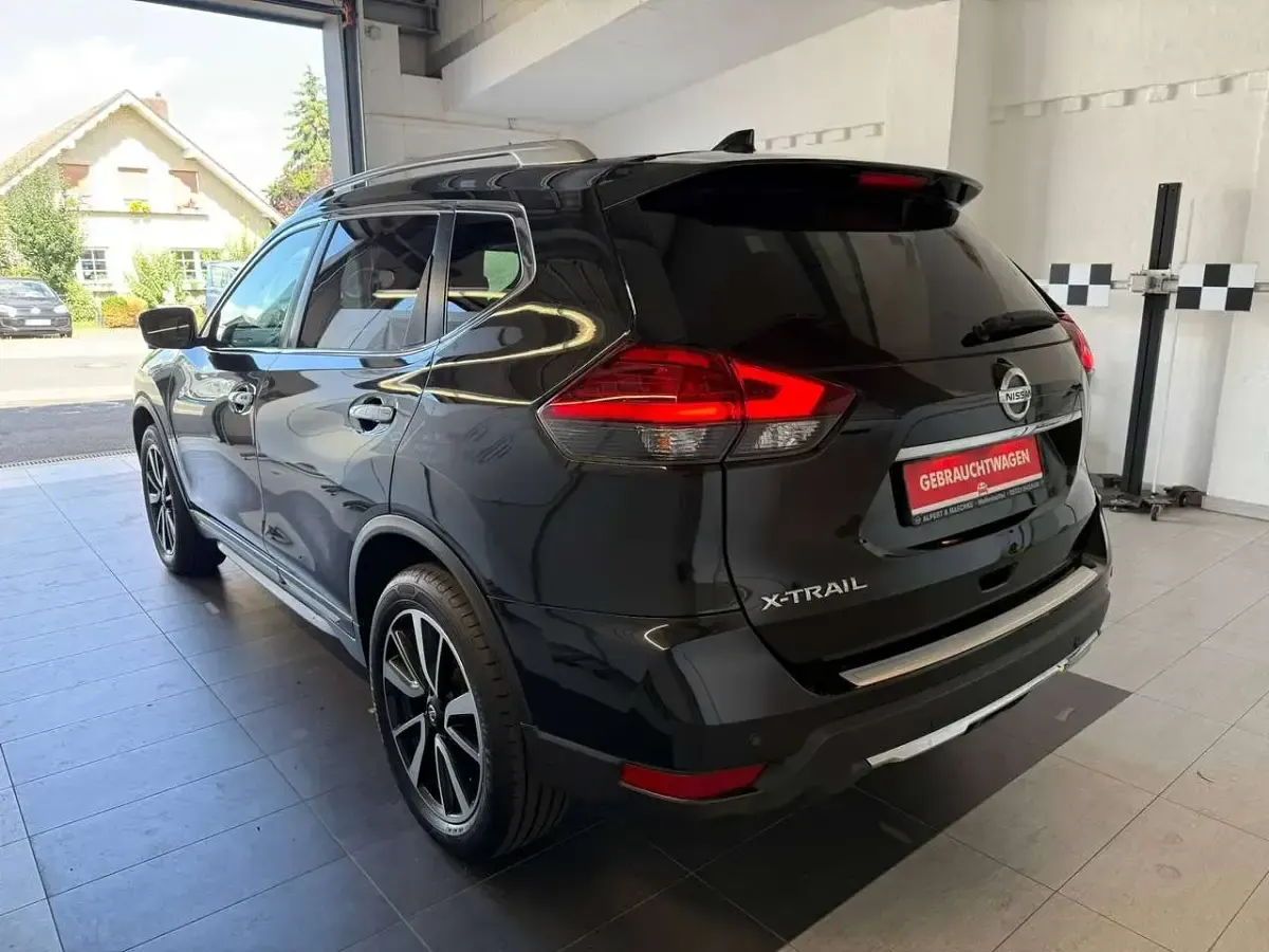 Gebraucht Nissan X-Trail Tekna 150 PS (110 kW) 2019 Black pearl (m) SUV