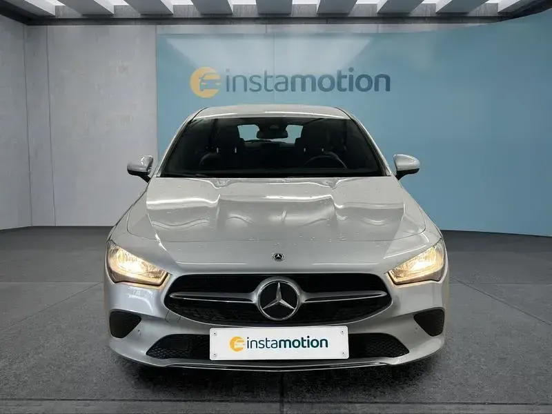 Gebraucht Mercedes CLA200 150 PS (110 kW) 2022 Limousine