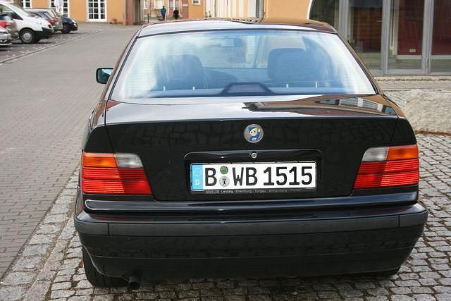 Gebraucht BMW 316 102 PS (75 kW) 1997 Schwarz Limousine