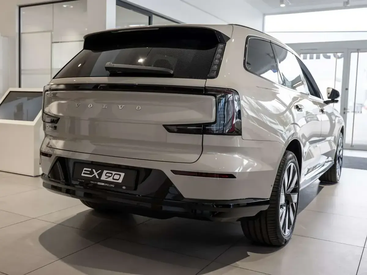 Gebraucht Volvo EX90 Ultra 300 kW (408 PS) 2026 Sand dune SUV