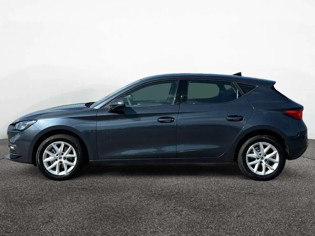Gebraucht Seat Leon Style 150 PS (110 kW) 2026 Magnetic grau Limousine