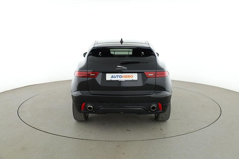 Używany Jaguar E-Pace R-Dynamic 241 KM (177 kW) 2021 Czarny SUV