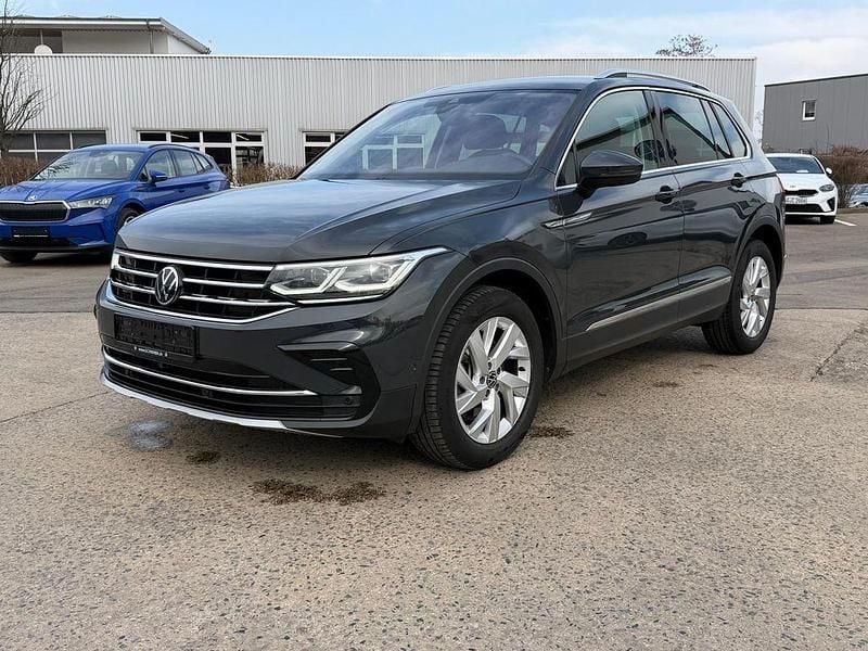 Gebraucht VW Tiguan Elegance 190 PS (139 kW) 2022 Uranograu SUV