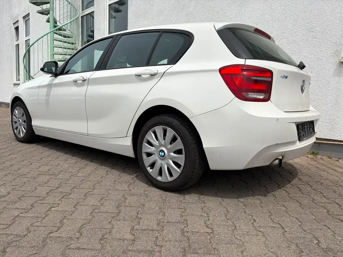 Gebraucht BMW 116 136 PS (100 kW) 2014 Weiß Kleinwagen