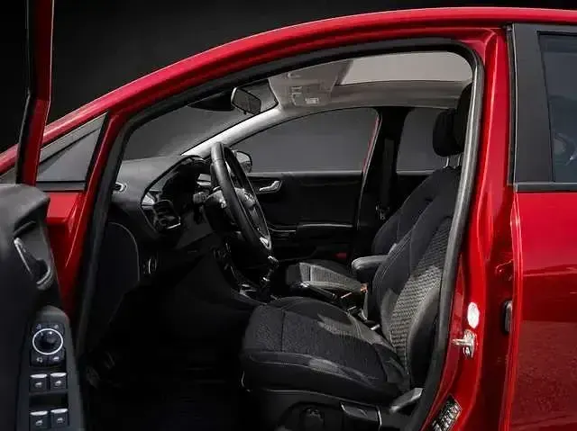 Gebraucht Ford Puma Titanium 155 PS (114 kW) 2022 Weinrot SUV