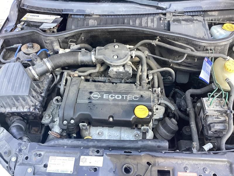 Gebraucht Opel Corsa 75 PS (55 kW) 2002 Schwarz Kleinwagen