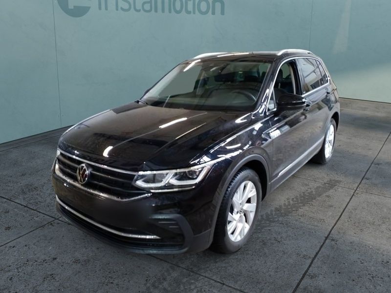 Gebraucht VW Tiguan Move 131 PS (96 kW) 2023 Schwarz SUV