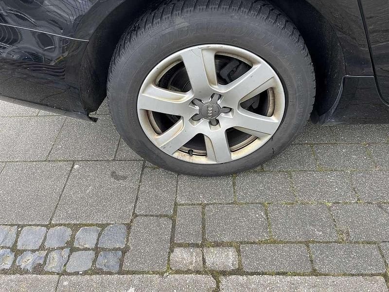 Gebraucht Audi A6 Exclusive 190 PS (139 kW) 2014 Brillantschwarz Kombi