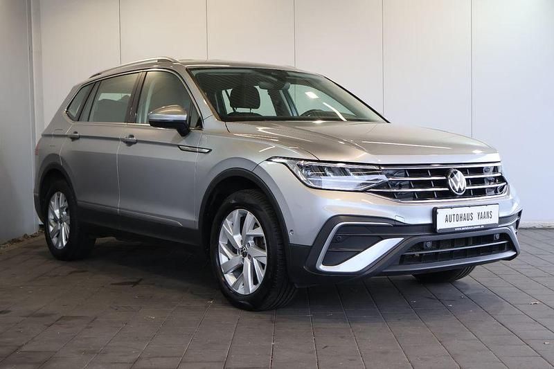 Gebraucht VW Tiguan Allspace Life 150 PS (110 kW) 2022 Silber SUV