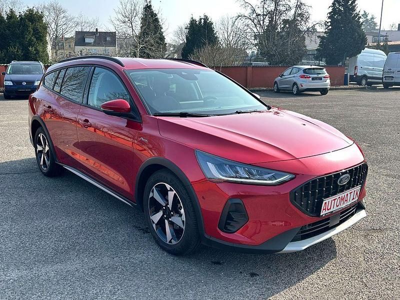 Gebraucht Ford Focus Active X 116 PS (85 kW) 2024 Fantastic red tc Kombi