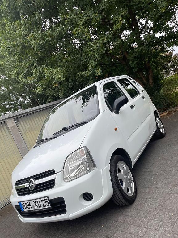 Weiß Gebraucht 2004 Opel Agila Limousine | 955 € (Fairer Preis) - Bild 1/4