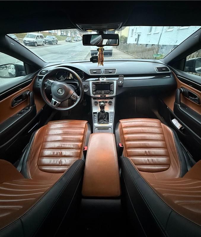 Gebraucht VW Passat 140 PS (102 kW) 2012 Schwarz Coupé