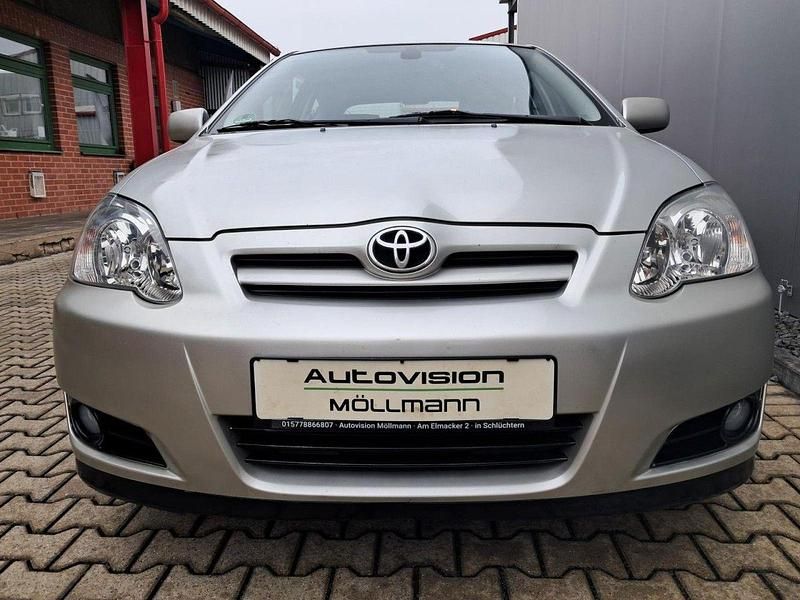 Gebraucht Toyota Corolla 110 PS (80 kW) 2004 Silber Limousine