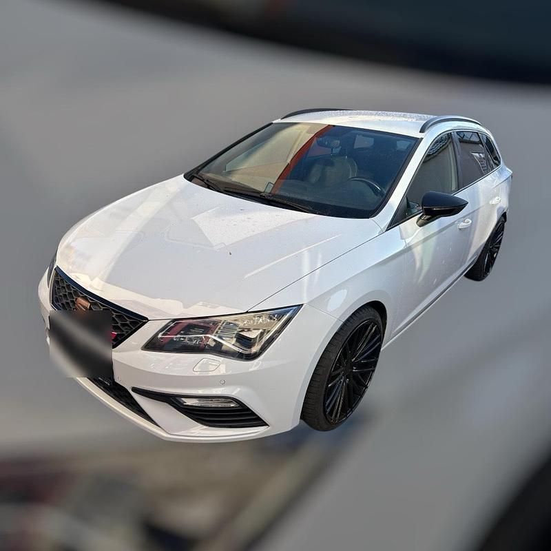 Weiß Gebraucht 2018 Cupra Leon Kombi | 19.990 € (Guter Preis) - Bild 1/4