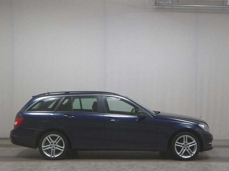 Cavansitblau metalliclack Gebraucht 2013 Mercedes C200 Kombi | 6.490 € (Superpreis) - Bild 1/4