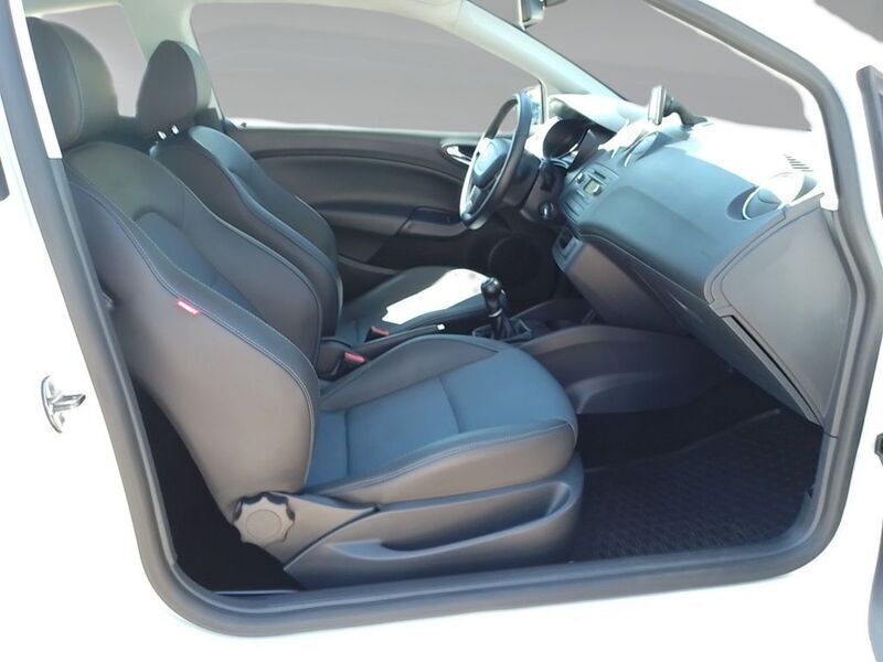 Gebraucht Seat Ibiza SC I-Tech 105 PS (77 kW) 2013 Weiß Kleinwagen