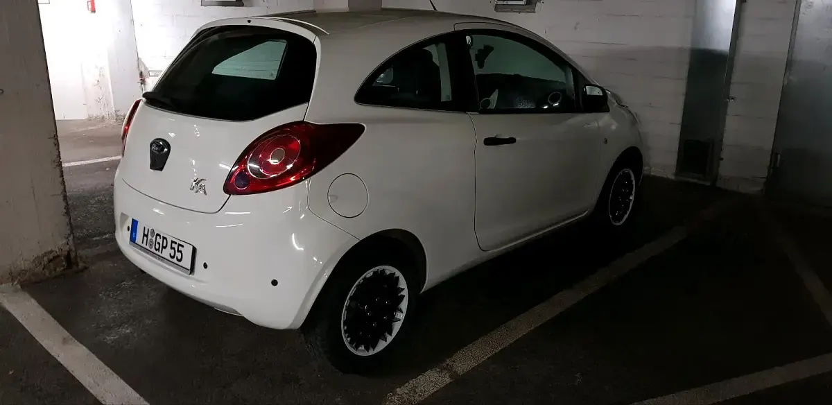 Gebraucht Ford Ka 69 PS (50 kW) 2014 Weiß Kleinwagen