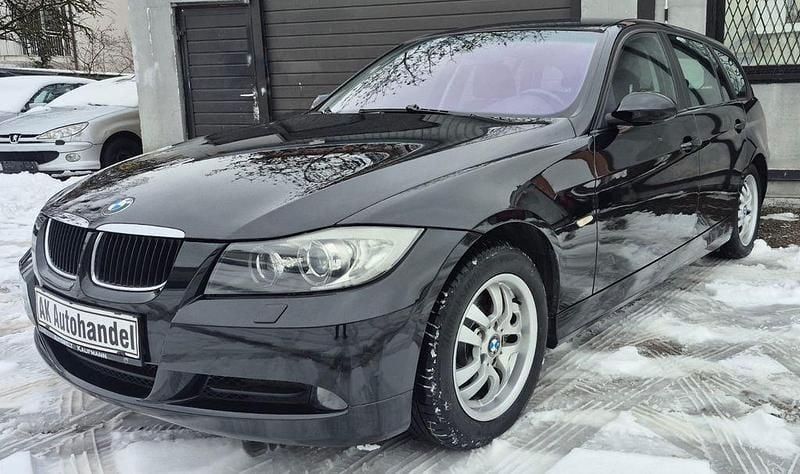 Schwarz Gebraucht 2006 BMW 320 Advantage Kombi | 4.990 € (Etwas zu teuer) - Bild 1/4
