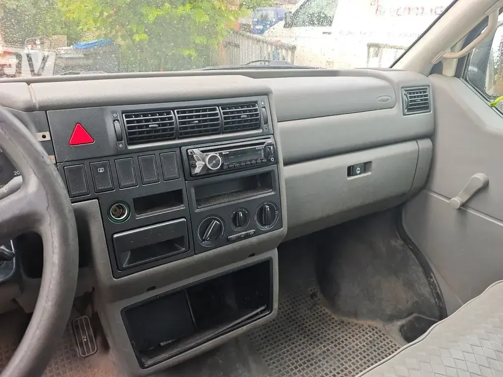 Gebraucht VW T4 102 PS (75 kW) 2002 Weiß Van