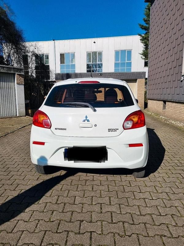 Gebraucht Mitsubishi Space Star 71 PS (52 kW) 2019 Weiß Kleinwagen