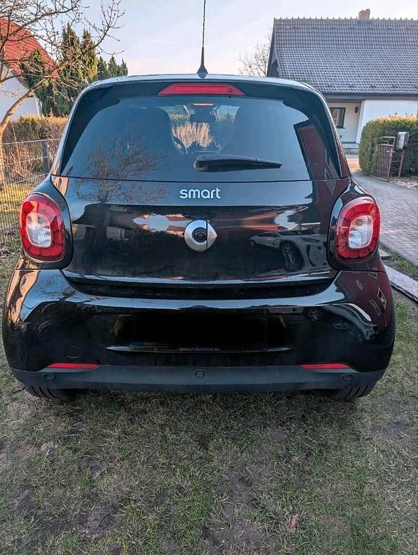 Gebraucht Smart ForFour Electric Drive 63 kW (86 PS) 2018 Schwarz Kleinwagen