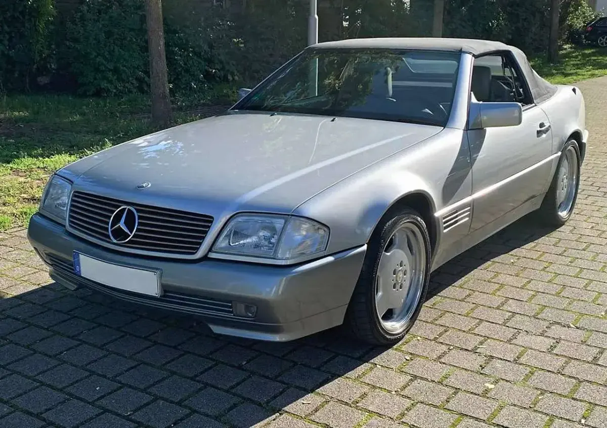 Gebraucht Mercedes SL300 231 PS (169 kW) 1992 Silber Cabrio