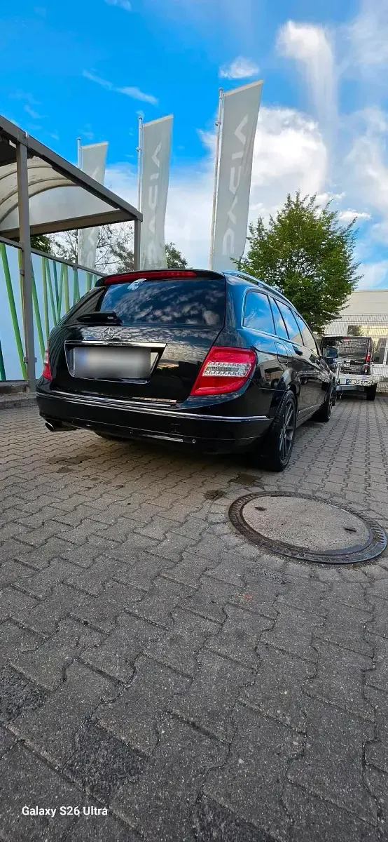 Gebraucht Mercedes C250 204 PS (150 kW) 2010 Schwarz Kombi