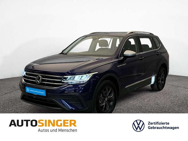 Atlantic blue metallic Neu 2024 VW Tiguan Allspace Life SUV | 39.940 € (Superpreis) - Bild 1/3