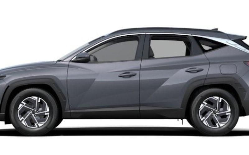 Neu Hyundai Tucson Select 150 PS (110 kW) 2025 Ecotronic grey SUV